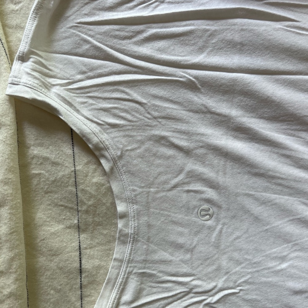 Lululemon Tshirt